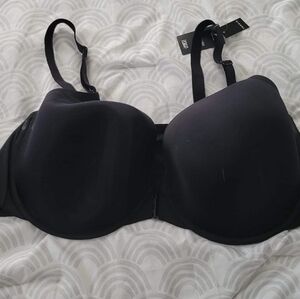 Torrid front close tshirt bra